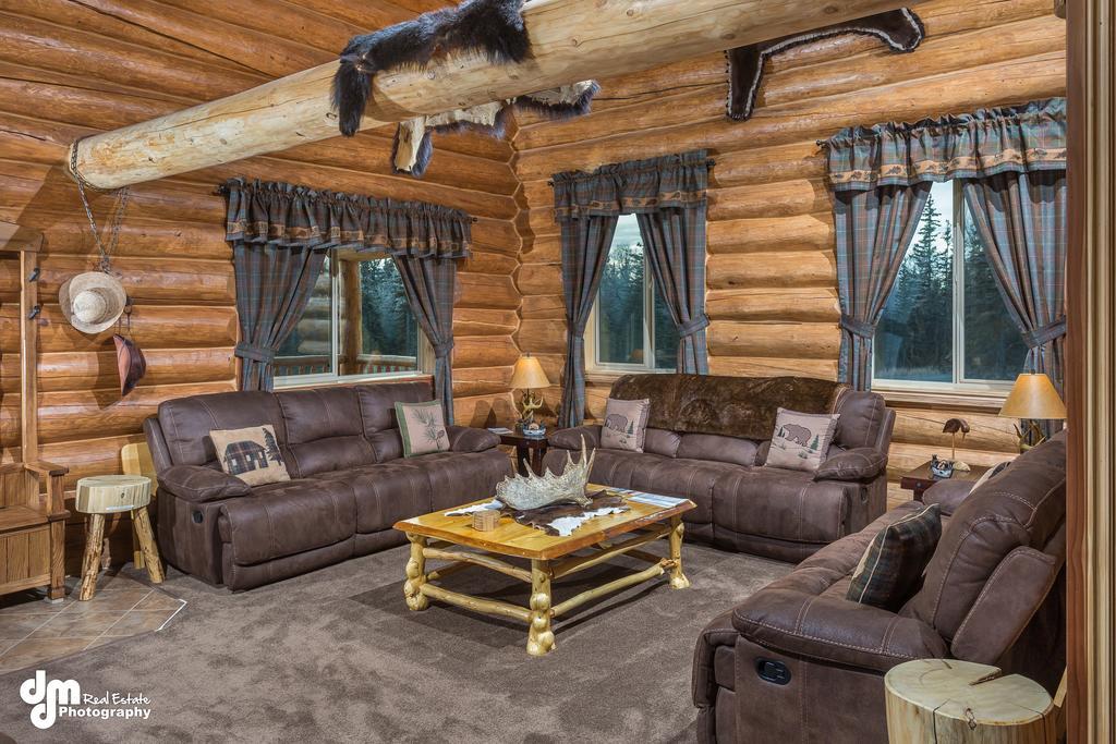 Alaska Knotty Pine B&B Palmer Exterior photo