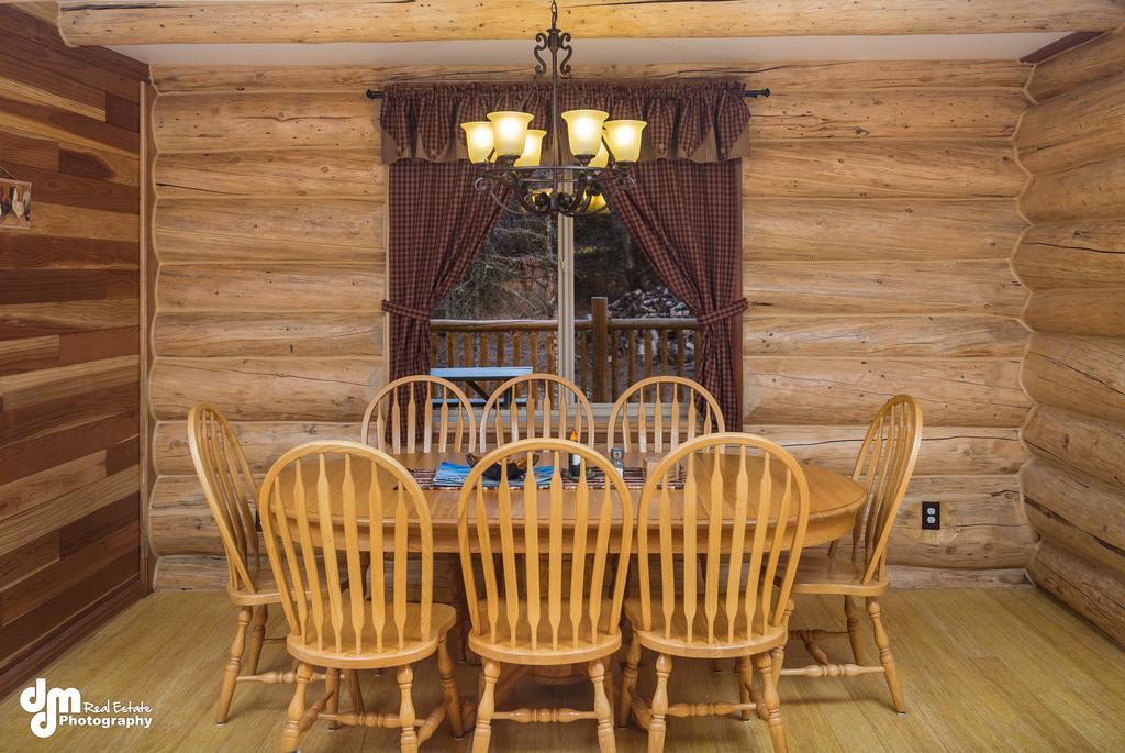 Alaska Knotty Pine B&B Palmer Exterior photo