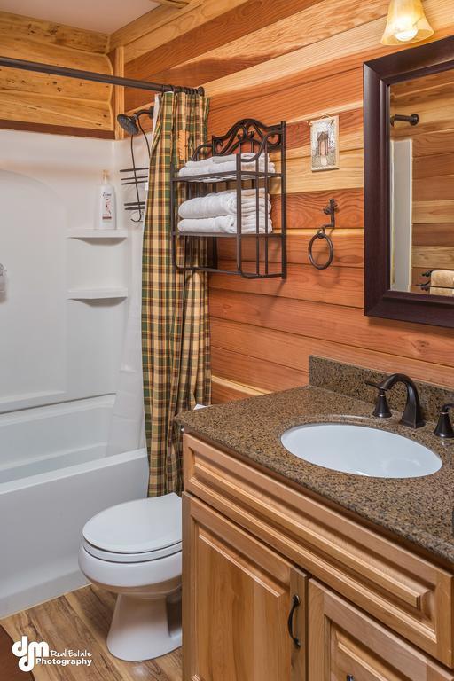 Alaska Knotty Pine B&B Palmer Exterior photo