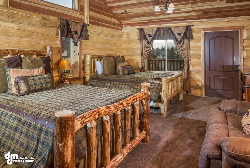 Alaska Knotty Pine B&B Palmer Exterior photo