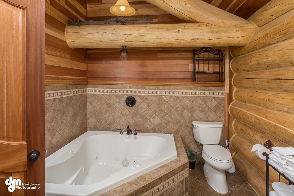 Alaska Knotty Pine B&B Palmer Exterior photo